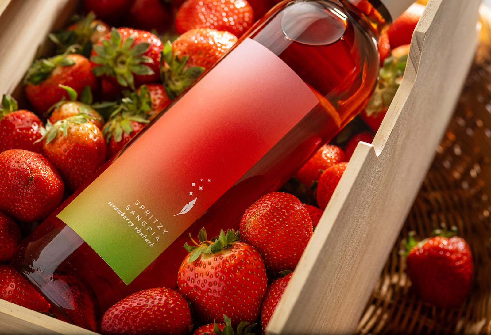 Strawberry Rhubarb Spritzy Sangria Bottle Image